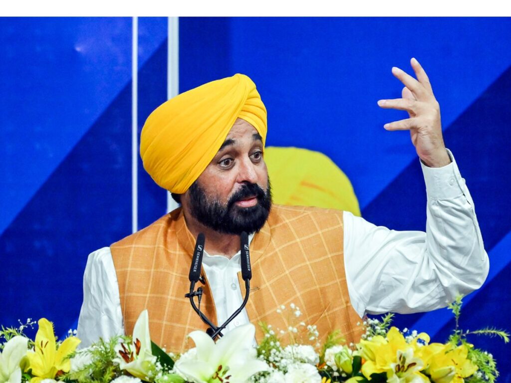 Punjab CM orders transfer of entire police post staff in Bathinda. politics1