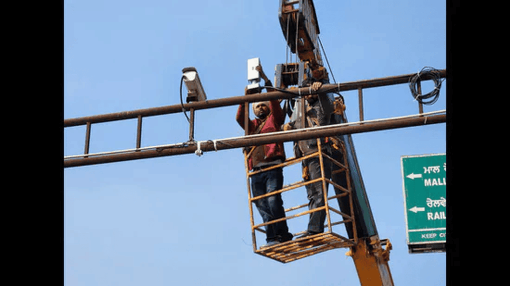Bathinda admn to install 150 hi-tech cameras to strengthen surveillance. workers